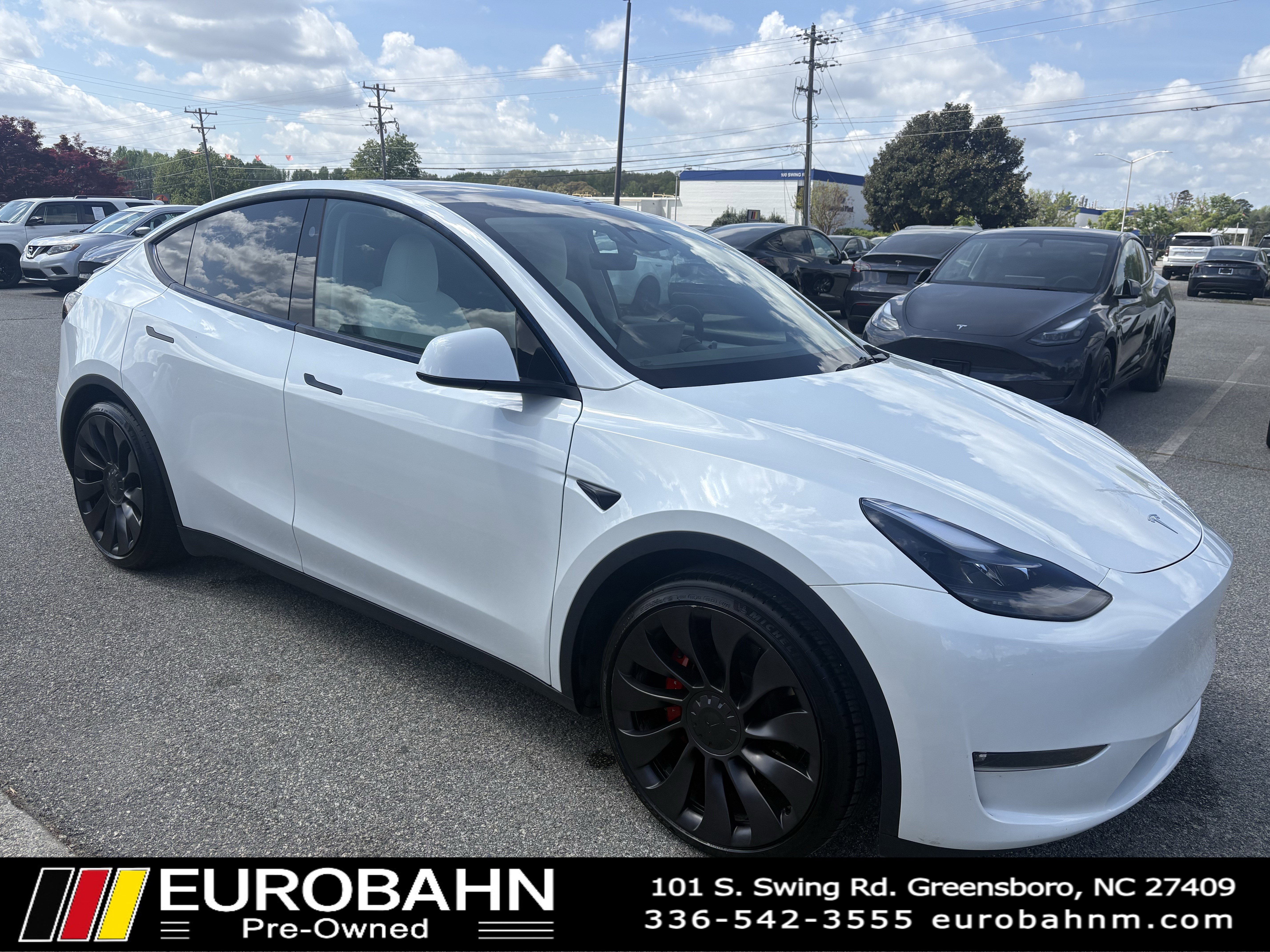 Used 2024 Tesla Model Y Performance image 31