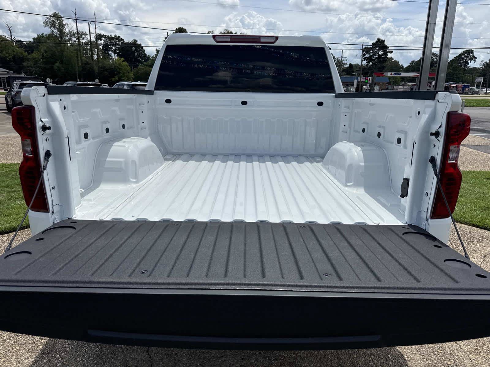 New 2026 Chevrolet Silverado 1500 Custom w/ Turbomax Blackout Package AWD/4WD image 7