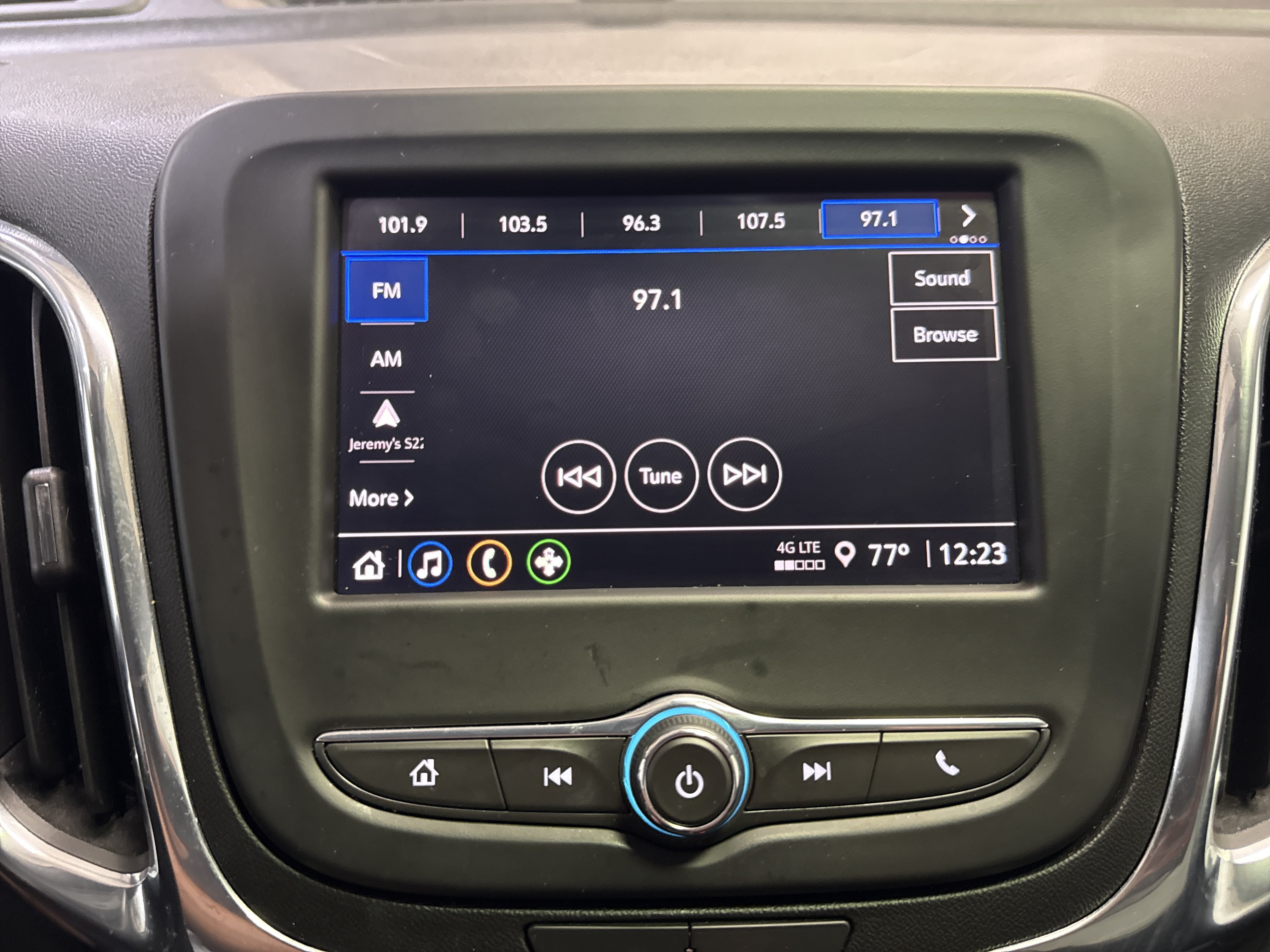 Used 2024 Chevrolet Equinox LT AWD/4WD image 20