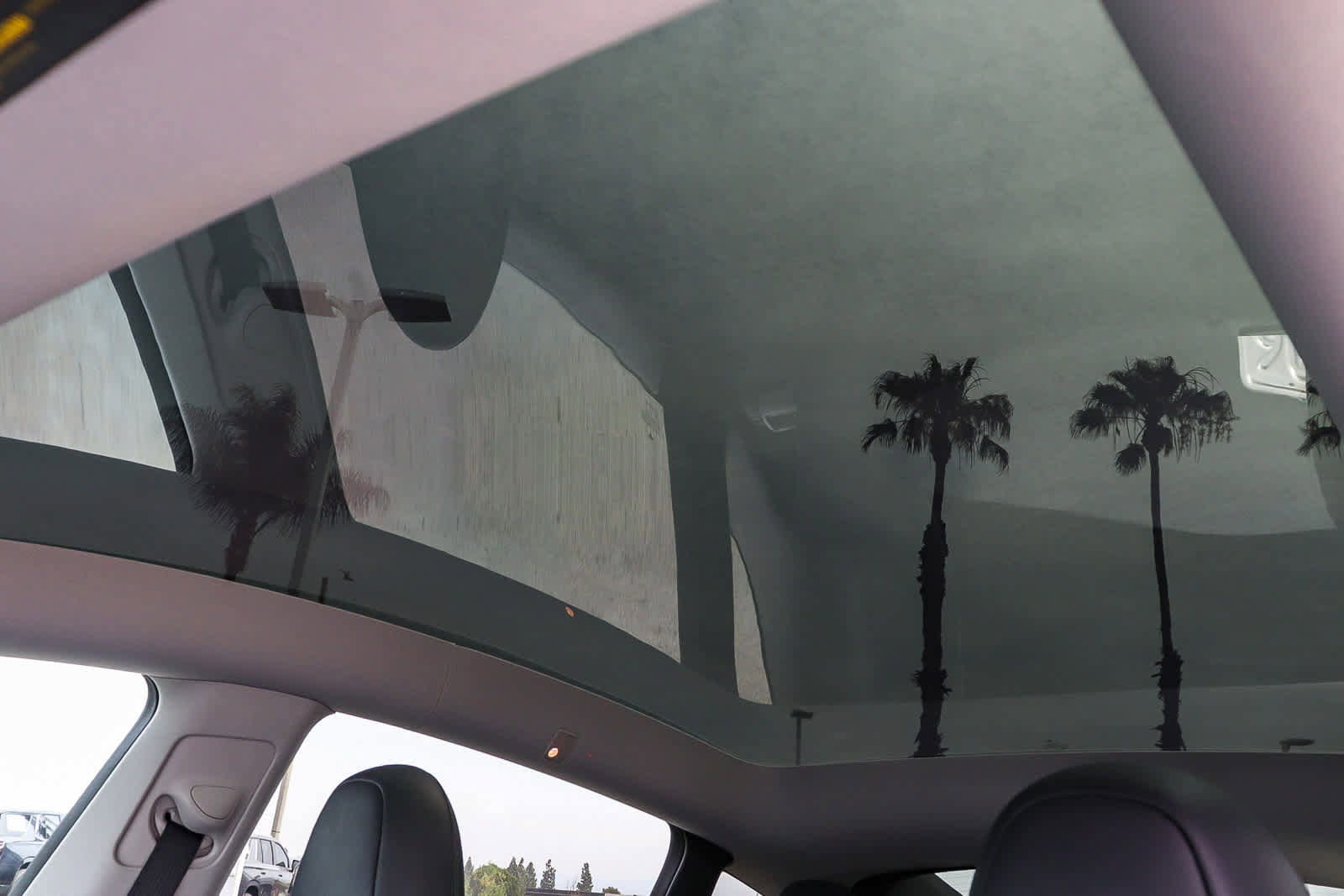 Used 2023 Tesla Model Y Long Range image 25