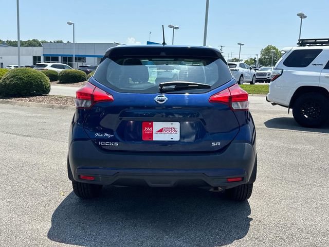 Used 2019 Nissan Kicks SR w/ SR Premium Package FWD image 5