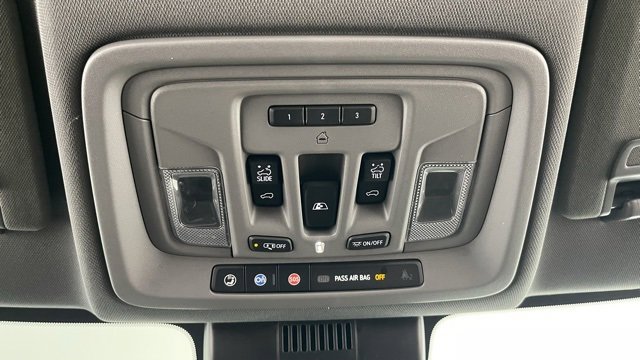 Used 2022 GMC Sierra 1500 Denali w/ Denali Reserve Package image 44