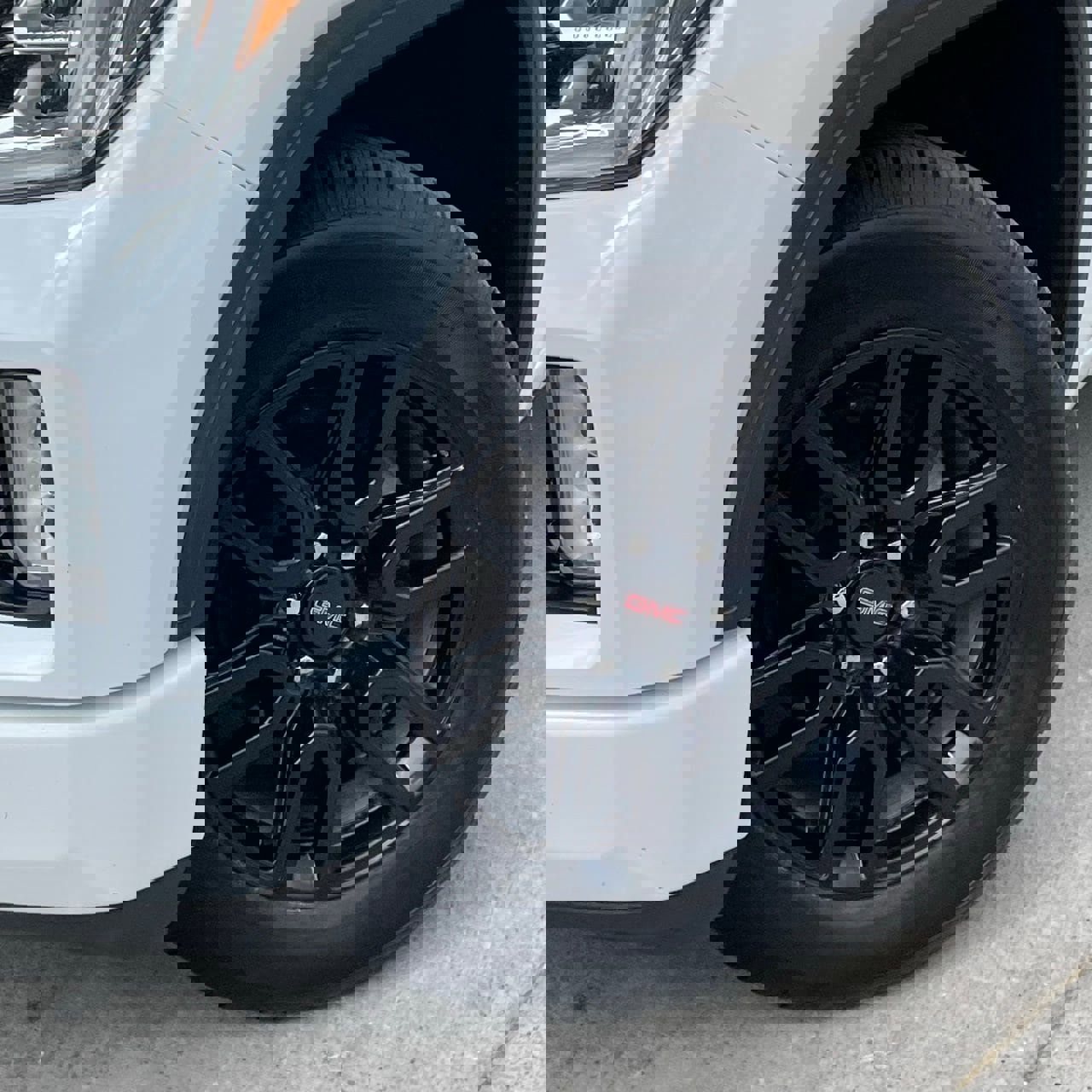 Used 2020 GMC Sierra 1500 Elevation w/ Elevation Value Package image 9