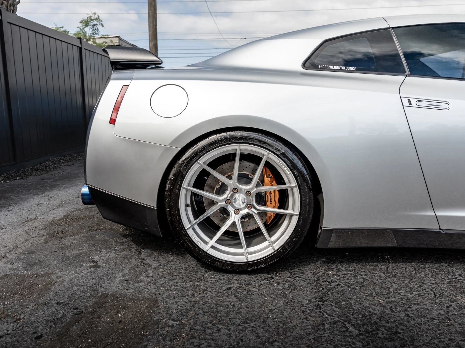 Used 2009 Nissan GT-R Premium AWD/4WD image 11