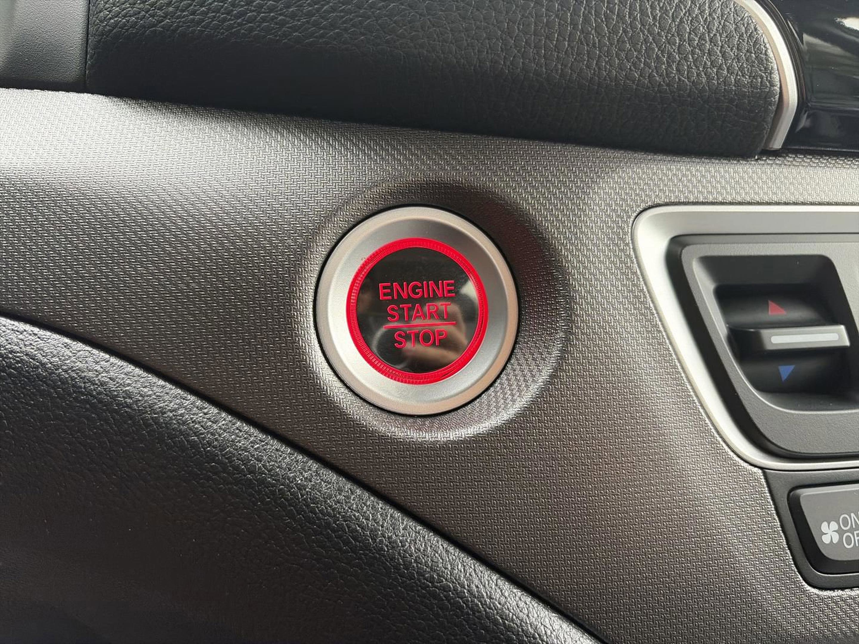 Certified 2024 Honda Ridgeline RTL image 25