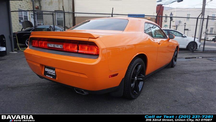 Used 2014 Dodge Challenger R/T image 8