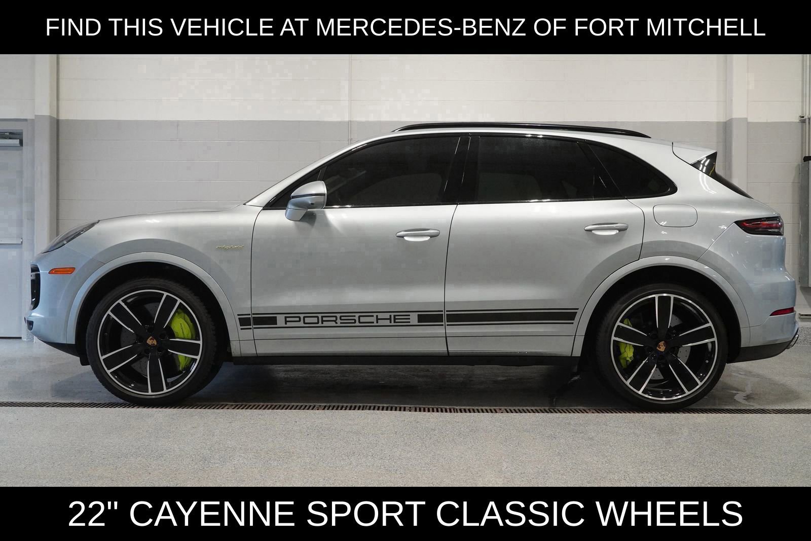 Used 2022 Porsche Cayenne Turbo S image 3
