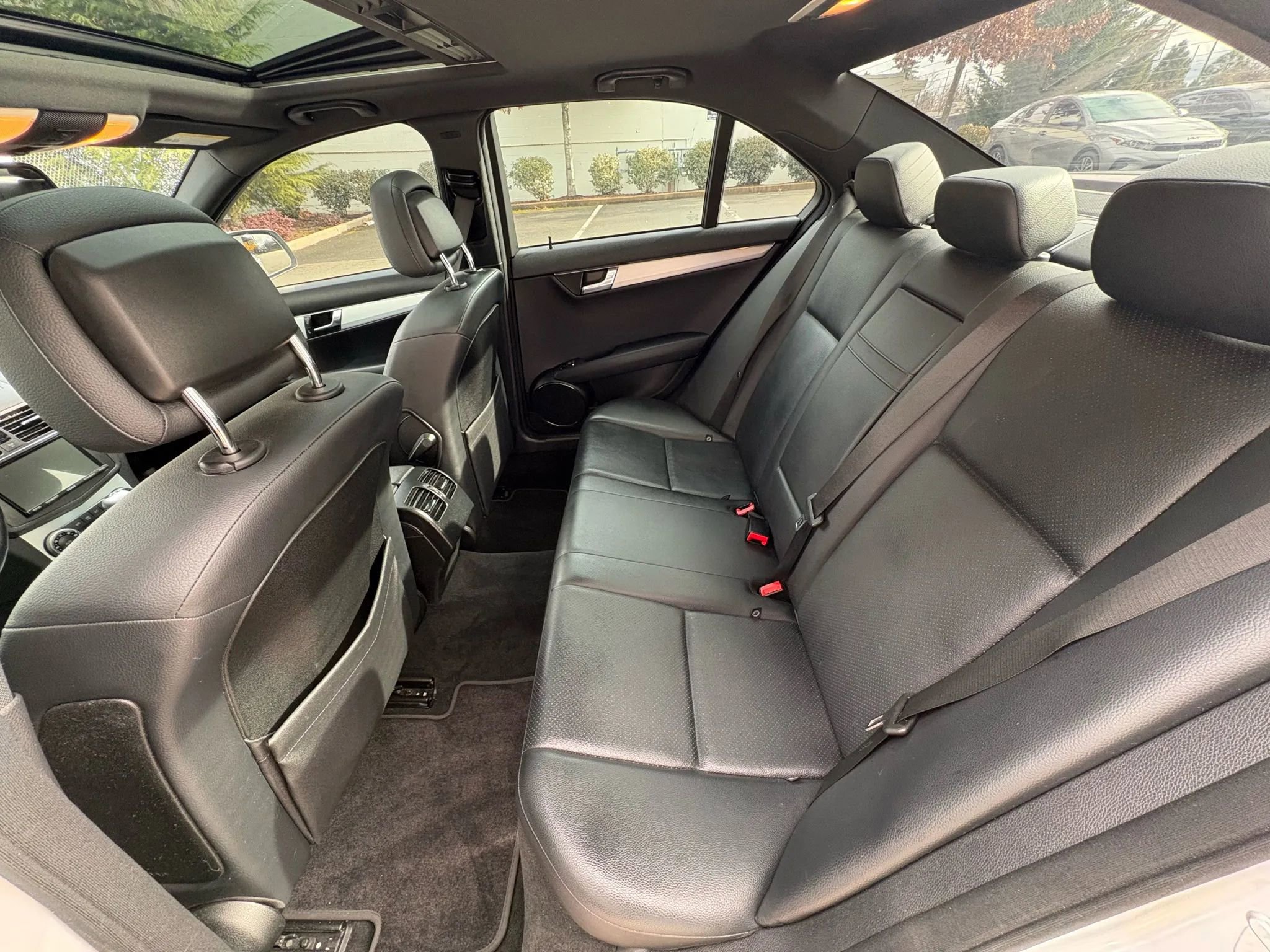 Used 2008 Mercedes-Benz C 300 4MATIC Sedan image 21