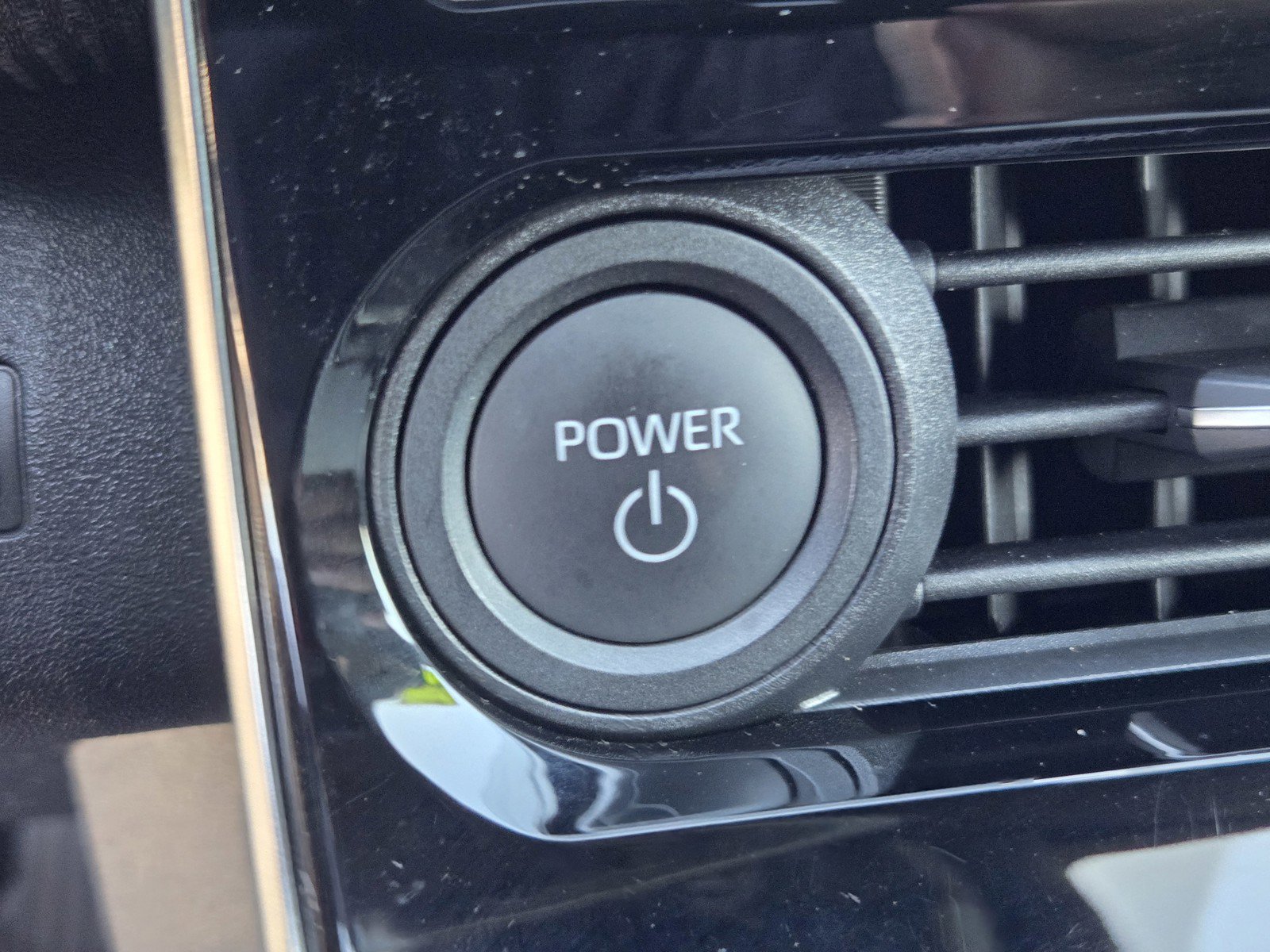Used 2023 Subaru Solterra AWD image 19