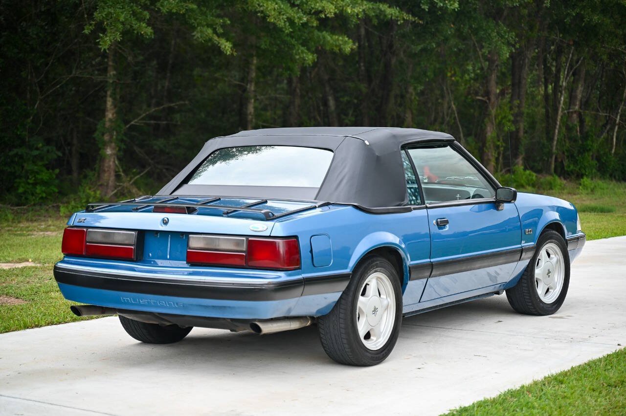 Used 1989 Ford Mustang LX RWD image 2
