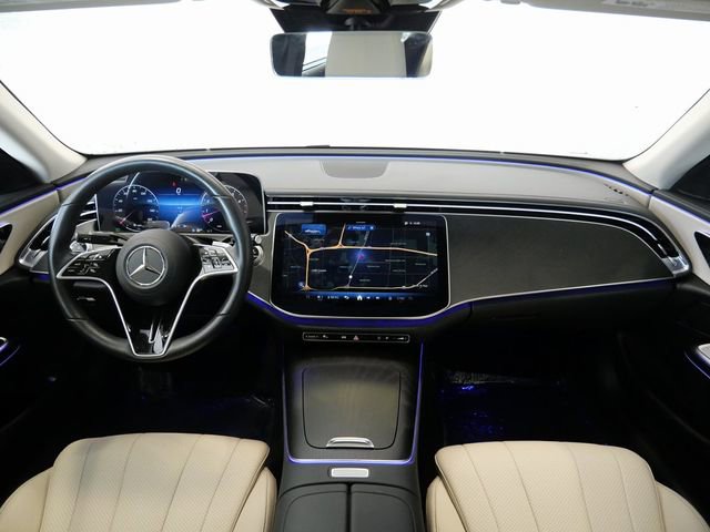 Used 2025 Mercedes-Benz E 350 4MATIC Sedan image 15