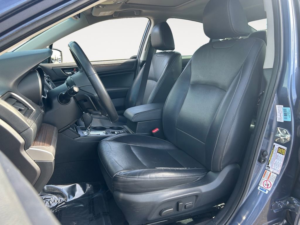 Used 2017 Subaru Legacy 2.5i Limited AWD/4WD image 6