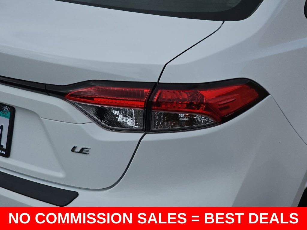 Used 2022 Toyota Corolla LE w/ Carpet Mat Package (TMS) FWD image 38
