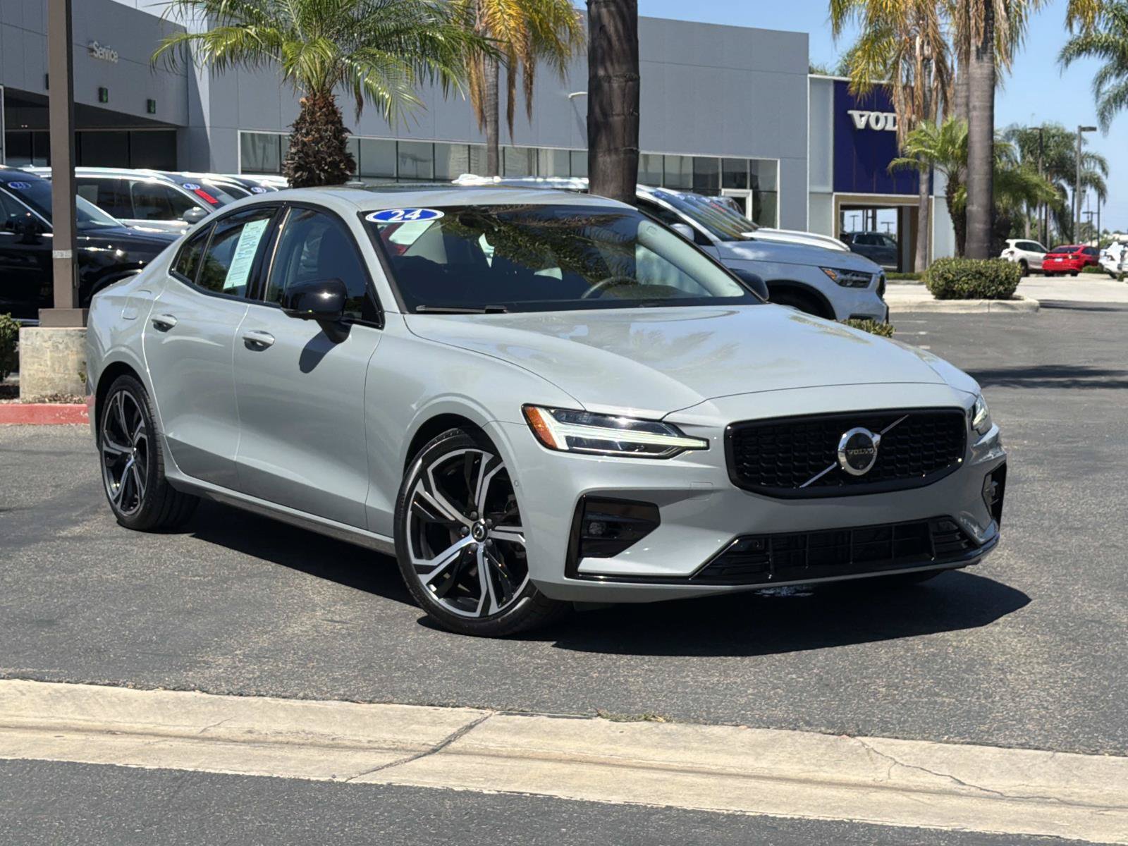 Certified 2024 Volvo S60 B5 Plus w/ Protection Package Premier AWD/4WD video 1