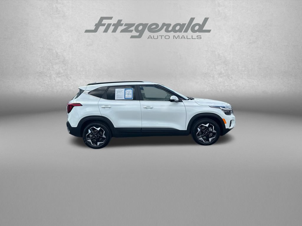 Used 2025 Kia Seltos EX w/ EX Sunroof Package AWD/4WD image 8