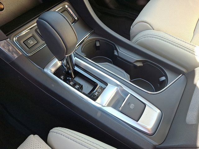 New 2026 Subaru Ascent Limited image 16