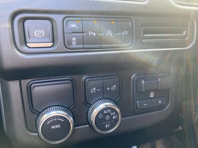 Used 2022 GMC Yukon SLE w/ Max Trailering Package RWD image 18