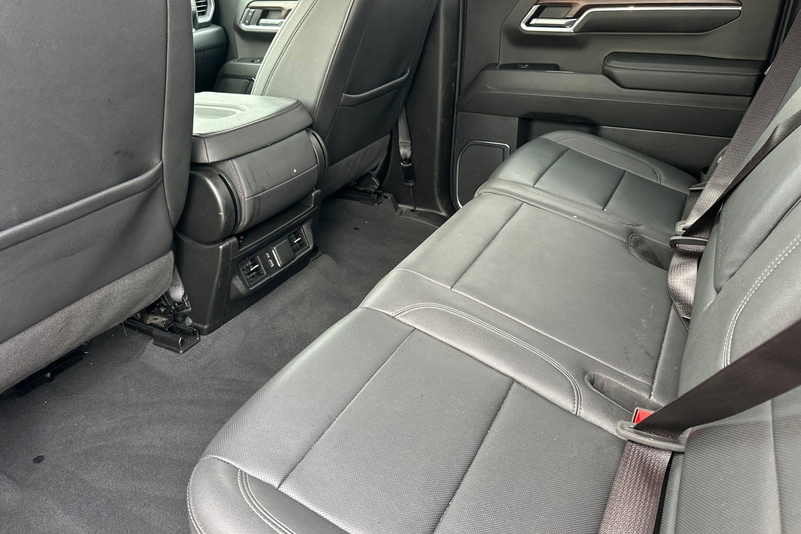 Used 2024 GMC Sierra 1500 SLT image 12