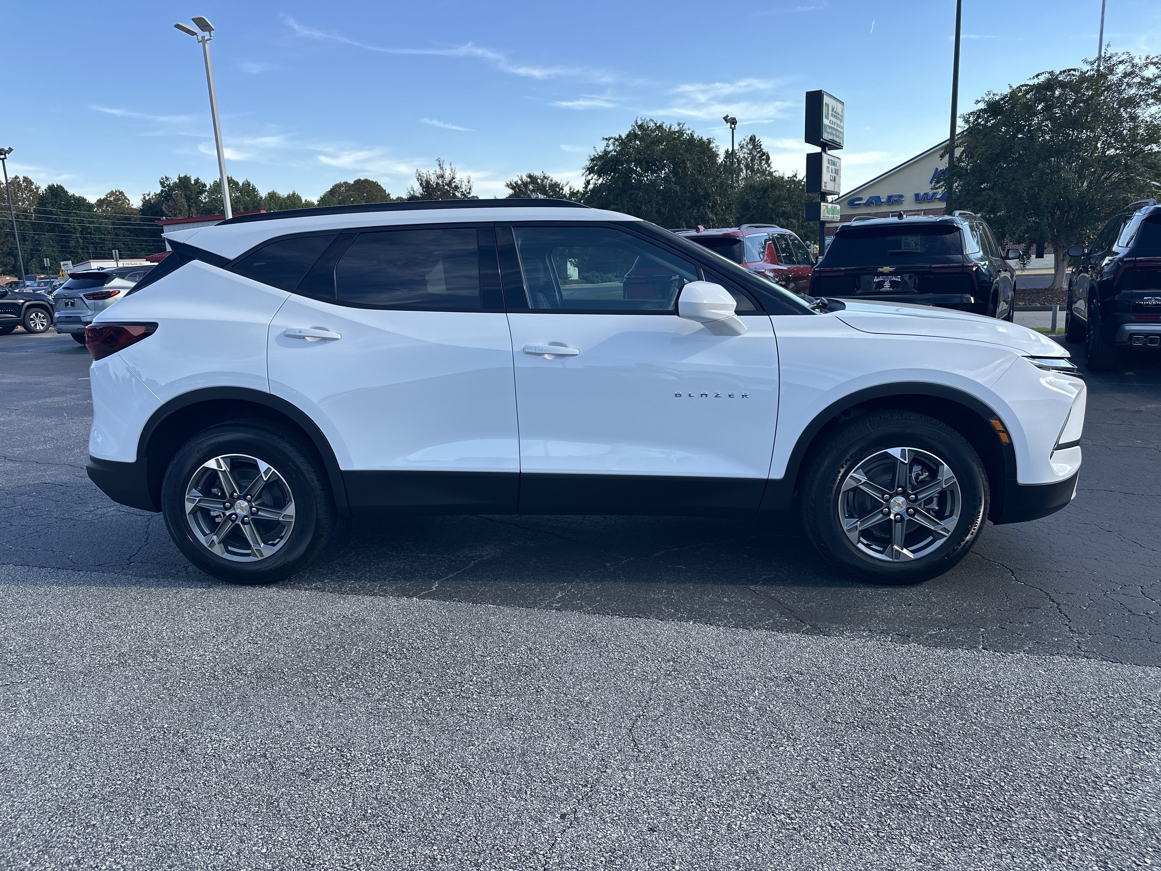New 2026 Chevrolet Blazer LT w/ Convenience Package FWD image 10