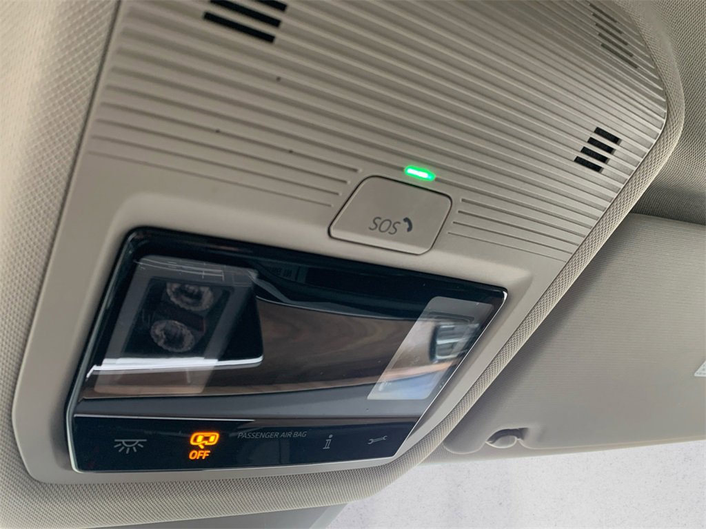 Used 2025 Volkswagen Atlas SE image 22