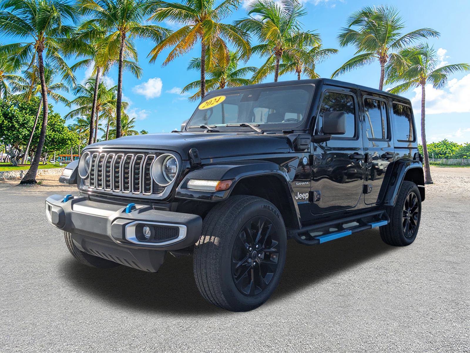 Used 2024 Jeep Wrangler Unlimited Sahara w/ Safety Group AWD/4WD image 8