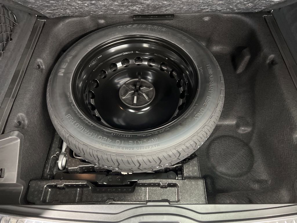 Used 2025 Mercedes-Benz GLE 350 4MATIC image 9