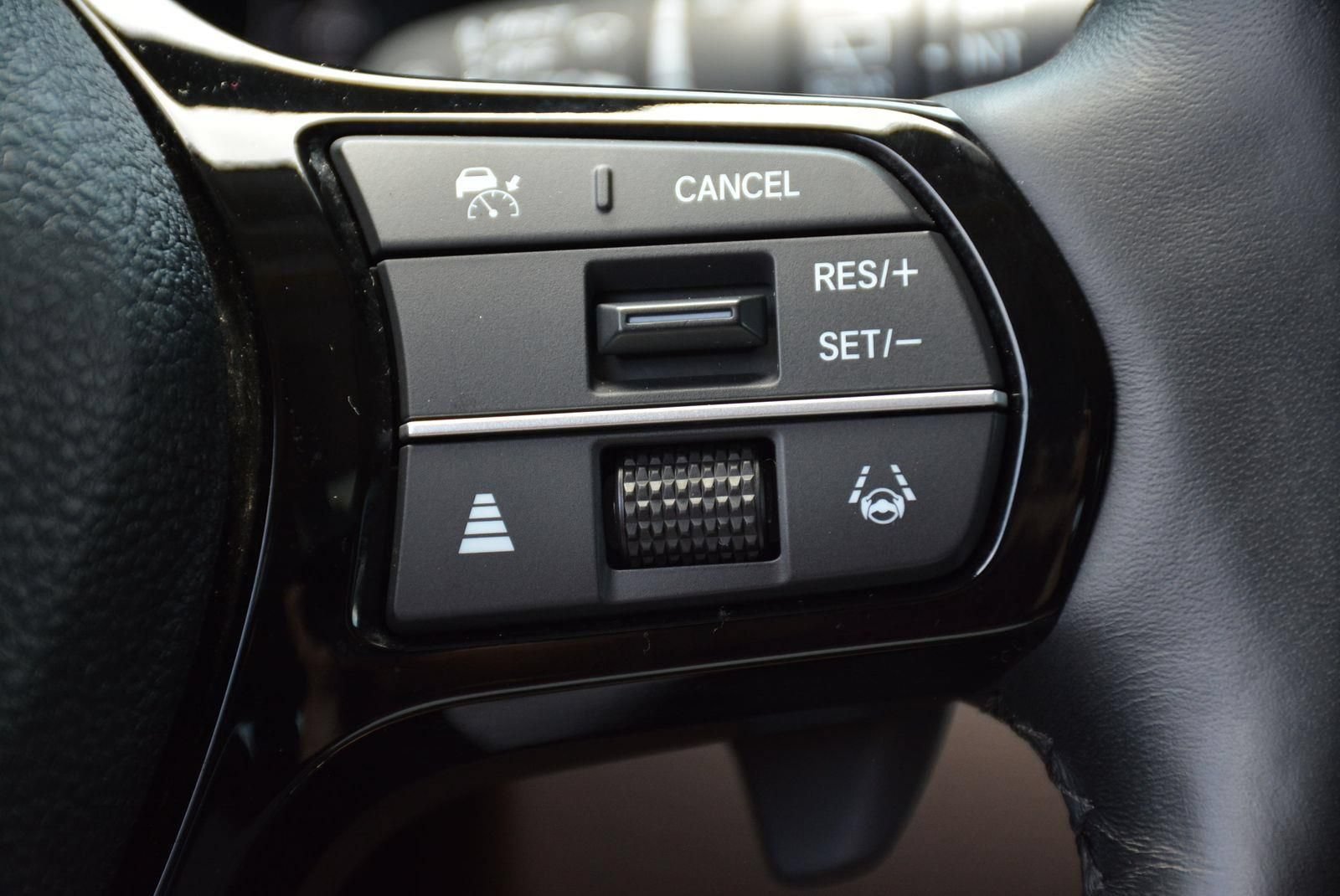 Used 2024 Honda Pilot Elite image 31