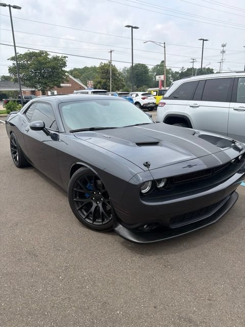 Used 2017 Dodge Challenger R/T w/ Sound Group RWD image 4