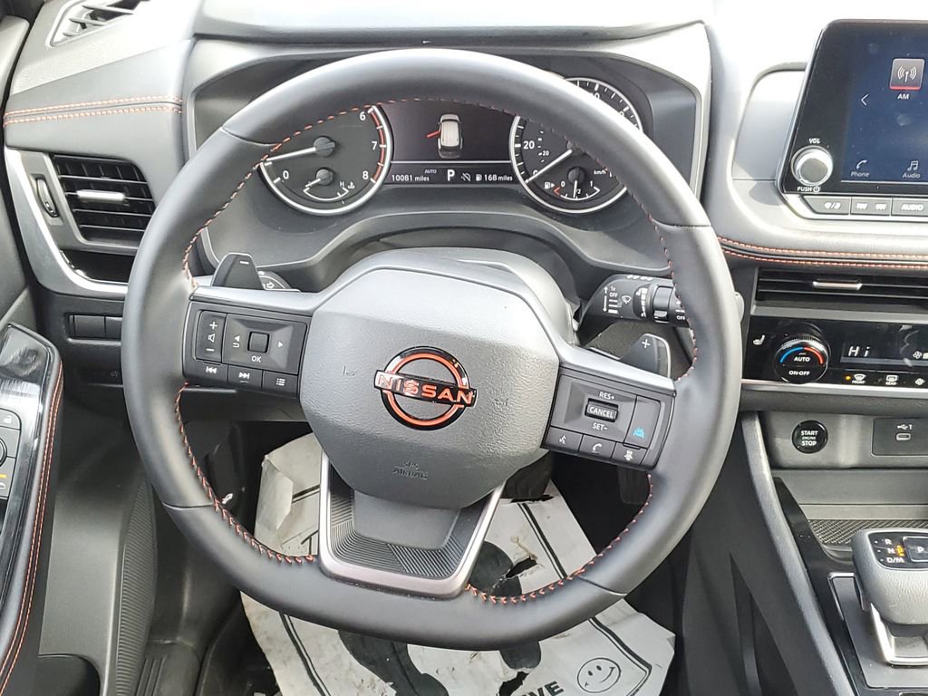 Used 2025 Nissan Rogue SV image 26