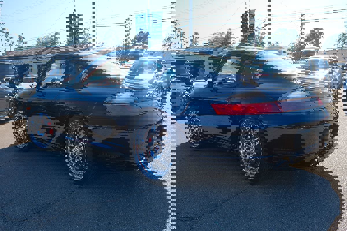 Used 2003 Porsche 911 Carrera 4S image 24