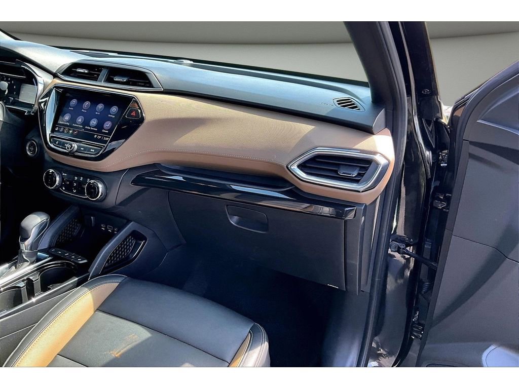 Used 2021 Chevrolet TrailBlazer ACTIV w/ Convenience Package FWD image 17