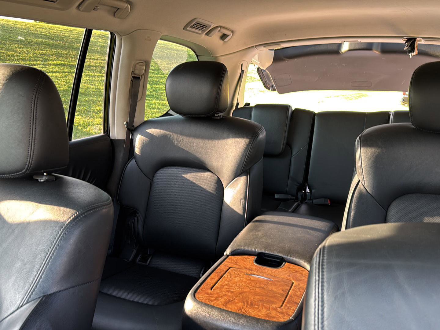 Used 2023 Nissan Armada SL w/ Captain's Chairs Package image 28
