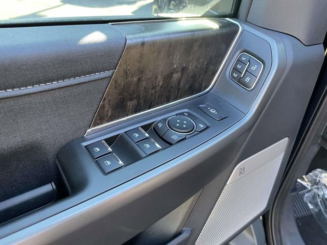 New 2025 Ford F250 Lariat w/ Lariat Ultimate Package image 14