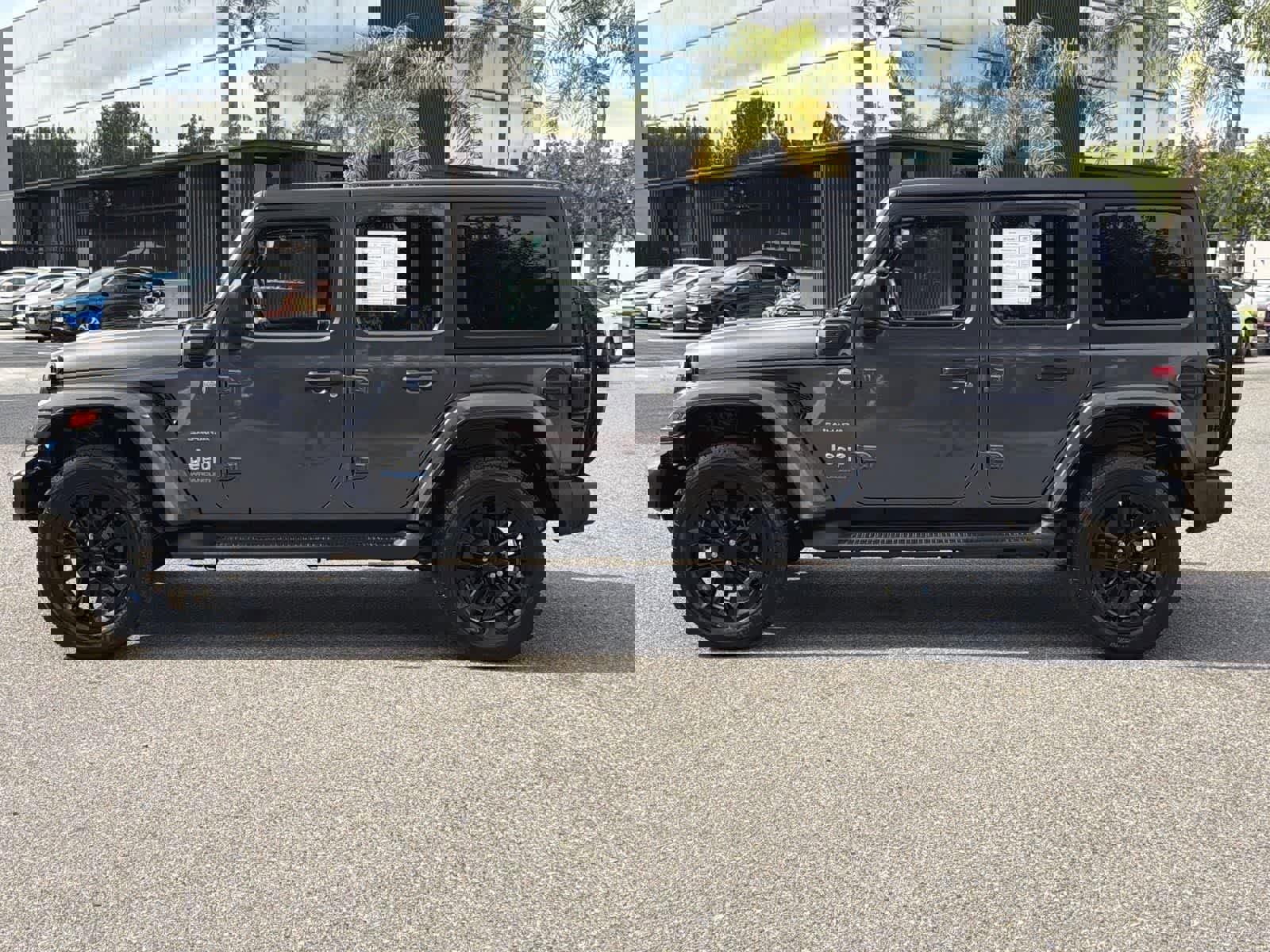 Used 2022 Jeep Wrangler Unlimited Sahara w/ Cold Weather Group image 3