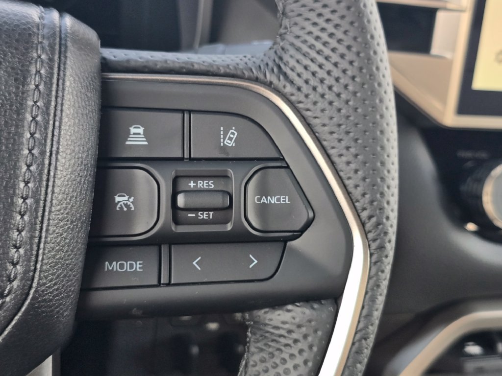 New 2026 Toyota Tundra Limited AWD/4WD image 32