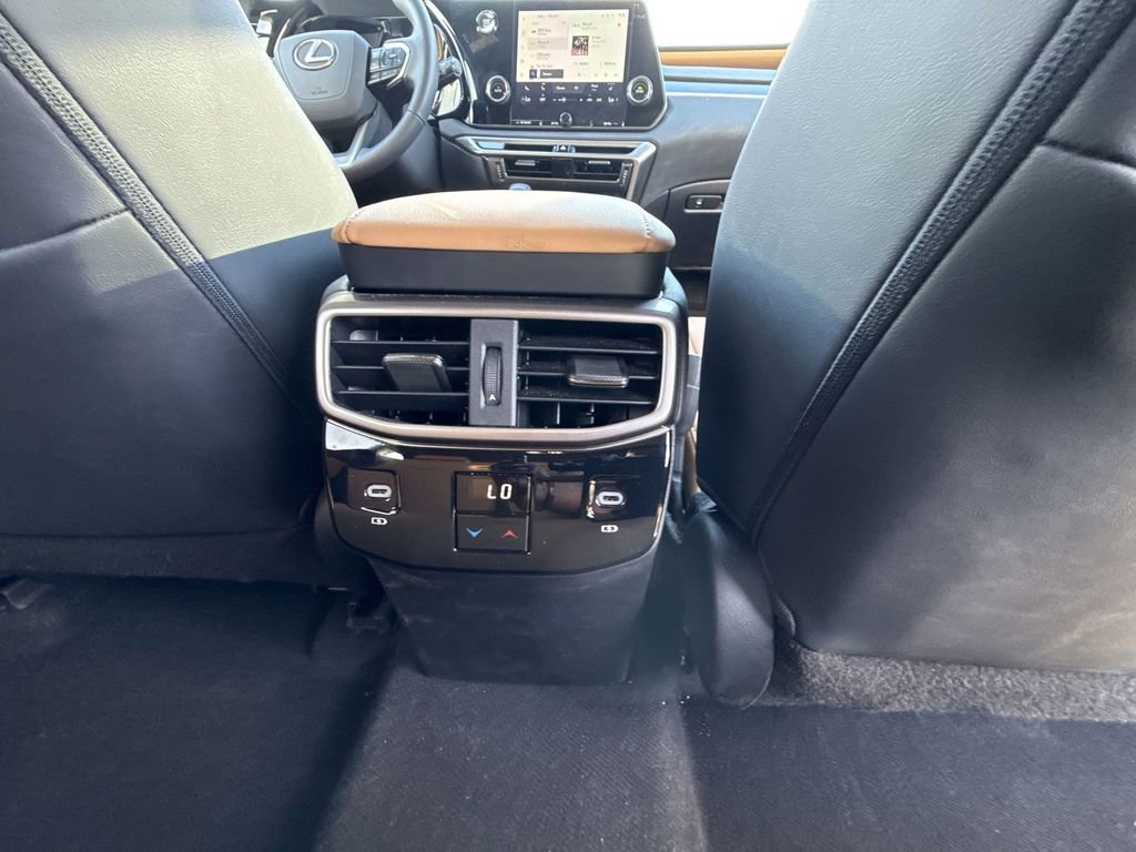 Used 2025 Lexus RX 350 FWD image 18