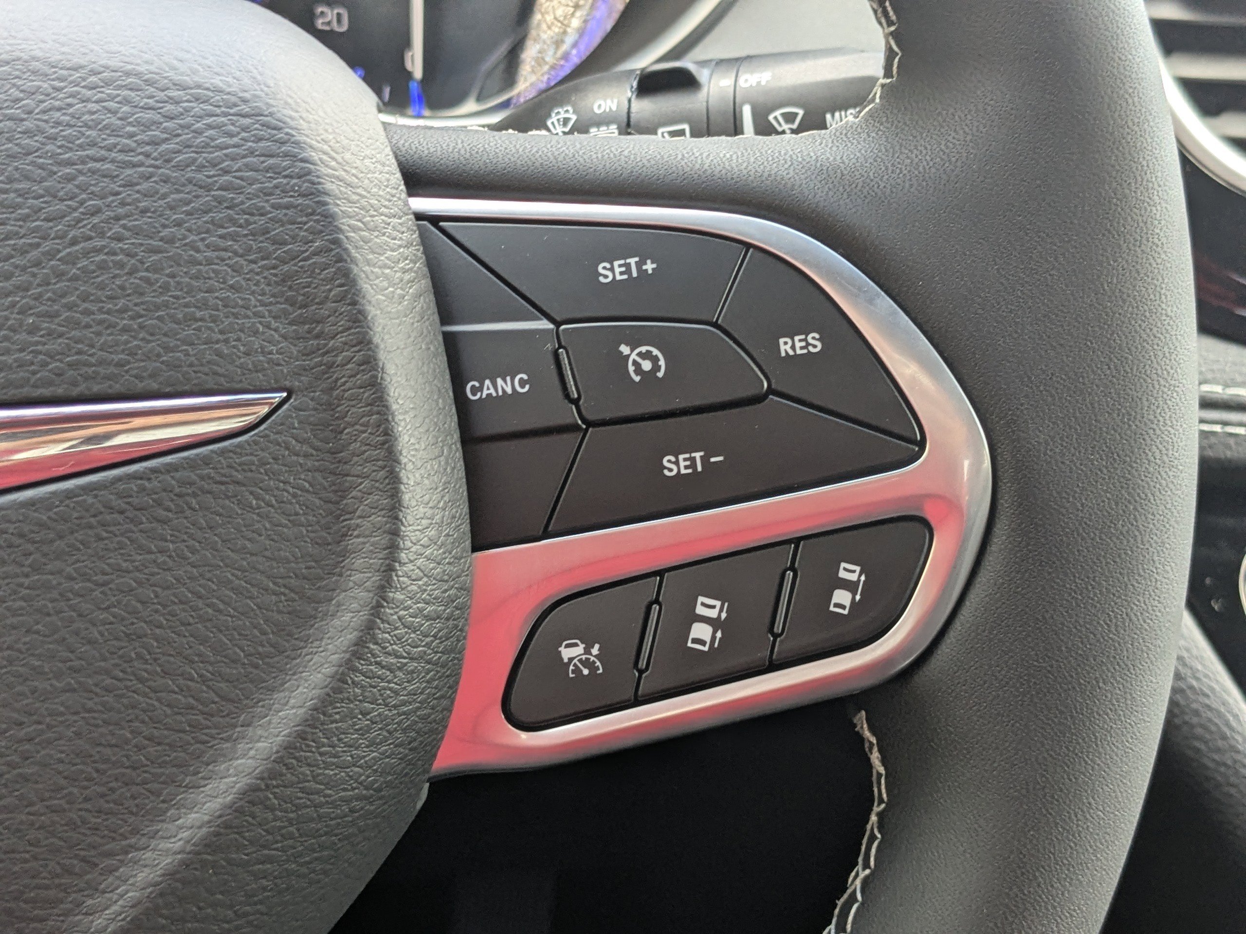 New 2026 Chrysler Pacifica Limited image 26