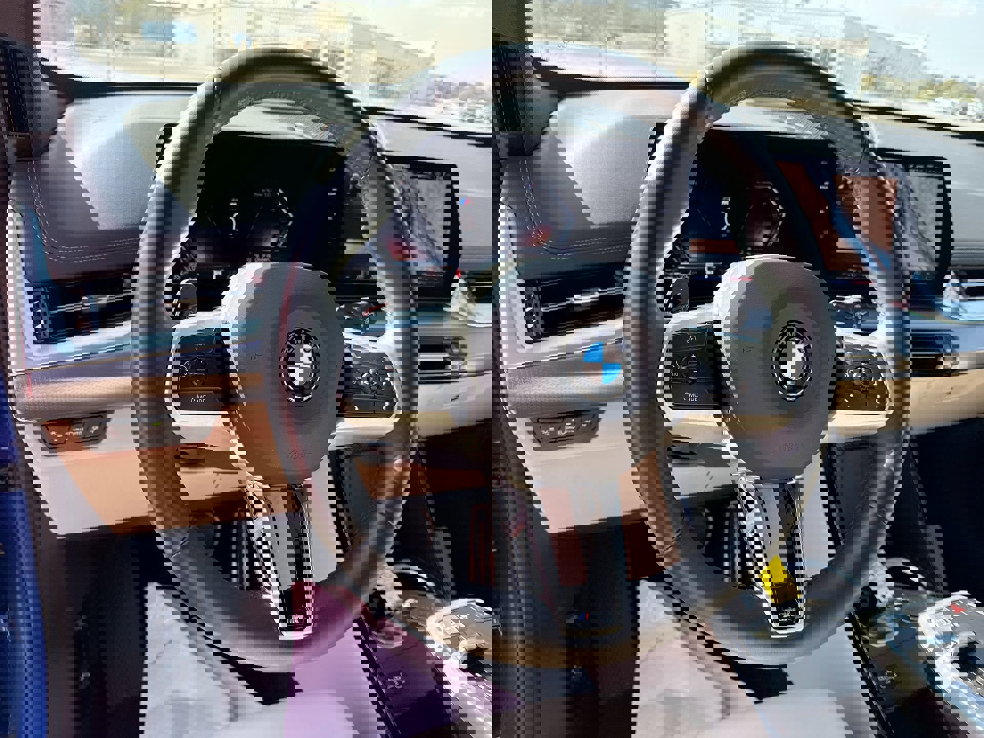 Used 2025 BMW X1 xDrive28i image 11