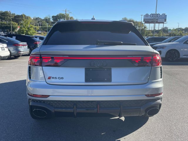 Certified 2025 Audi RS Q8 performance AWD/4WD image 6