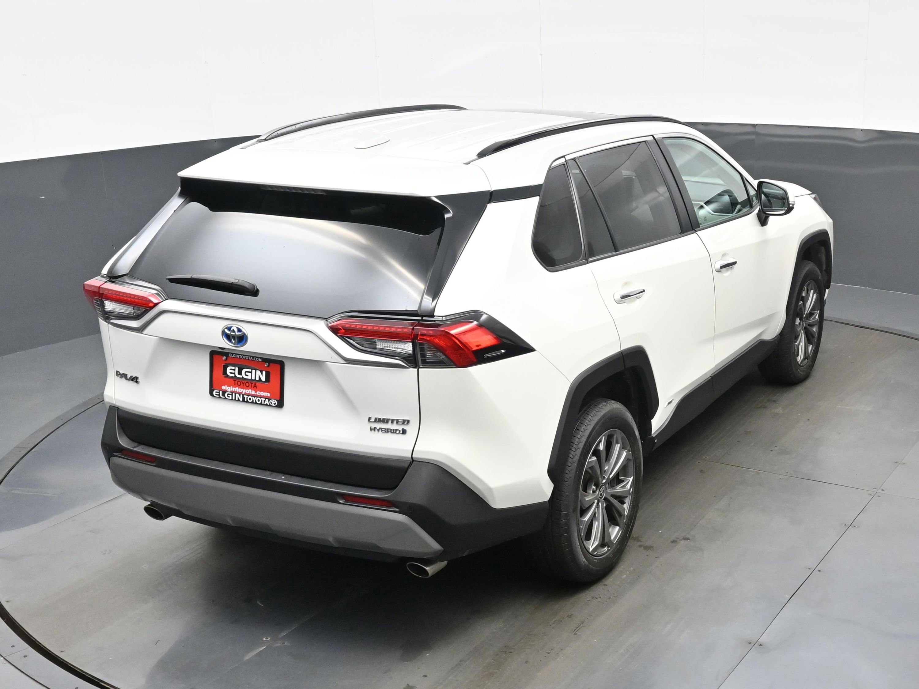Used 2022 Toyota RAV4 Limited AWD/4WD image 42