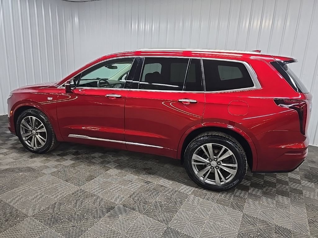 Used 2021 Cadillac XT6 Premium Luxury image 4