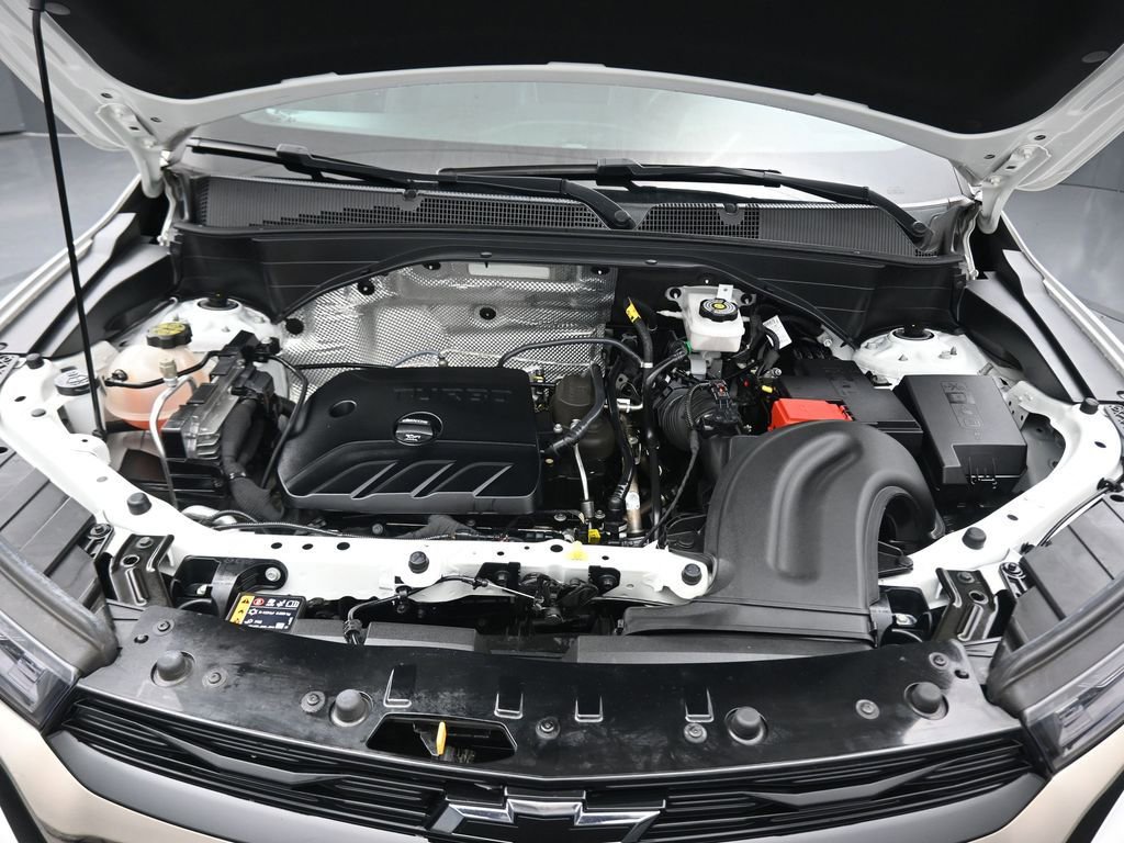 Used 2023 Chevrolet TrailBlazer RS w/ Convenience Package AWD/4WD image 46