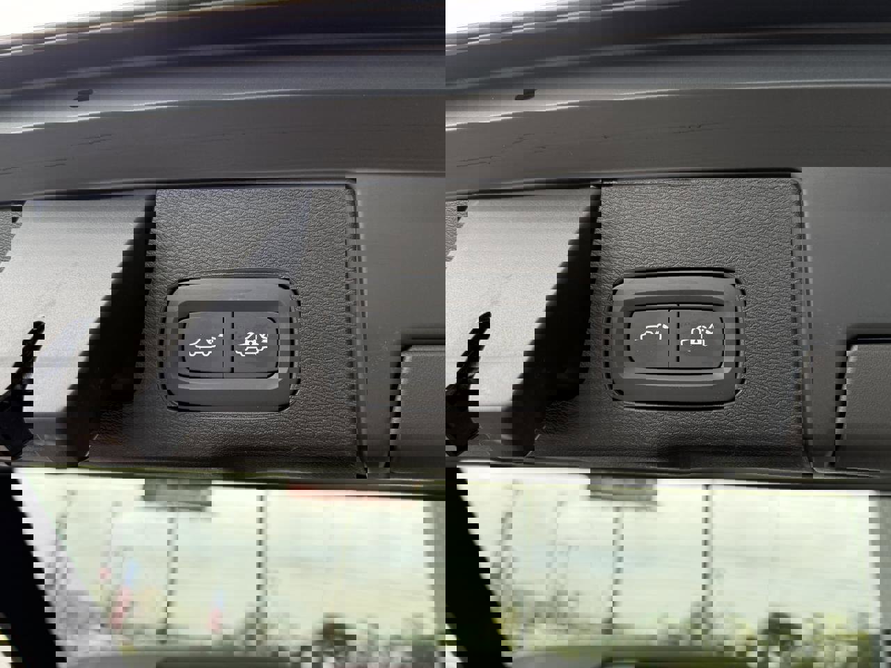 Used 2024 Volvo XC60 B5 Core image 54