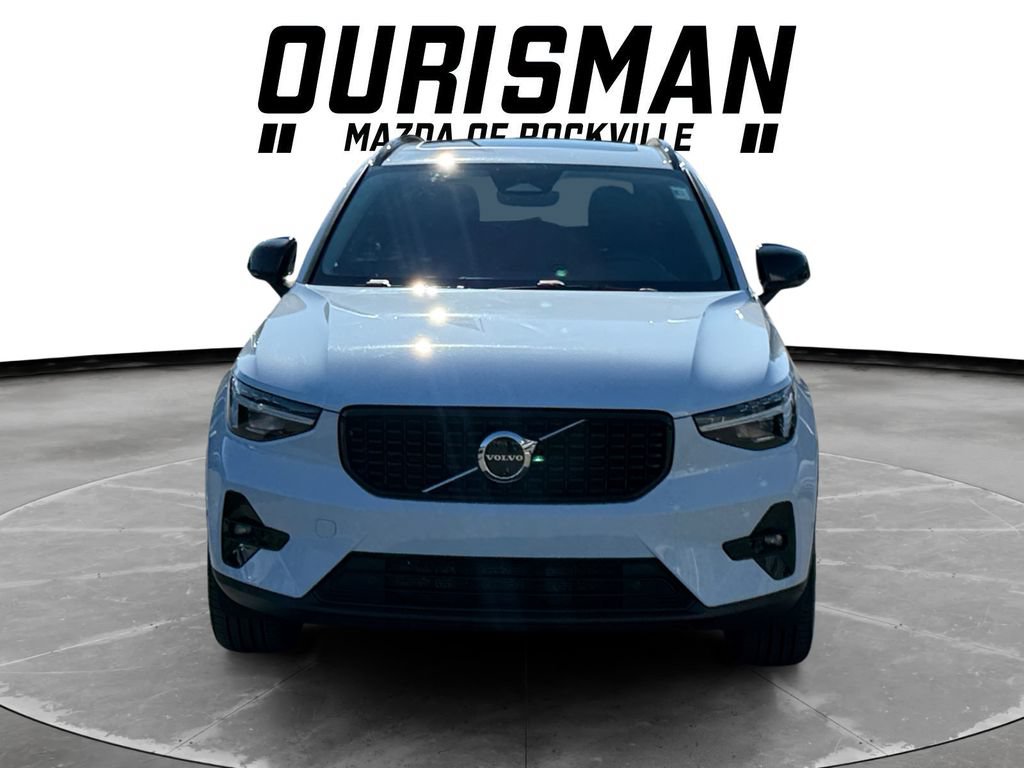 Used 2026 Volvo XC40 B5 Plus AWD/4WD image 8