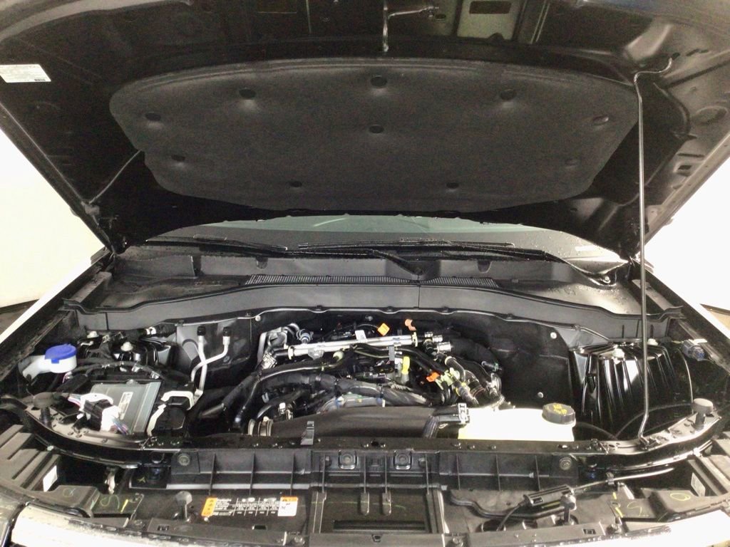 New 2026 Ford Explorer Active w/ Active Comfort Package image 7