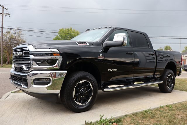Used 2025 RAM 2500 Laramie image 8