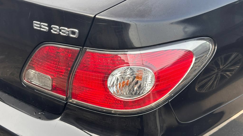 Used 2004 Lexus ES 330 FWD image 8