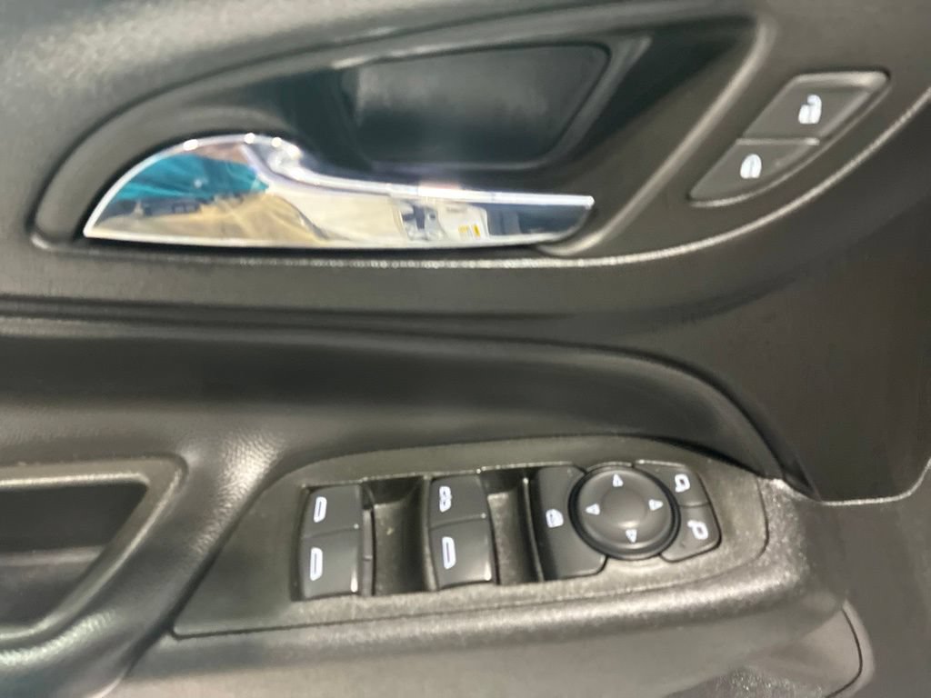 Used 2022 Chevrolet Equinox LT FWD image 17