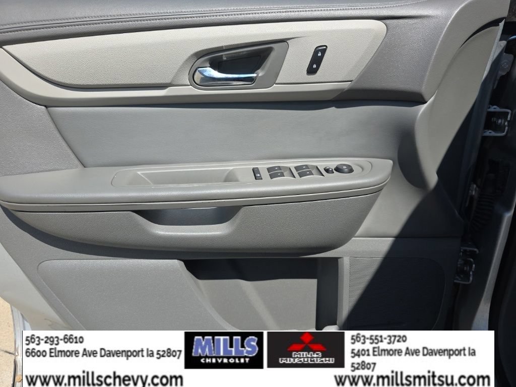 Used 2015 Chevrolet Traverse LS FWD image 14