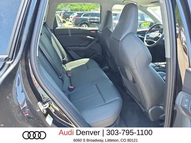 Used 2025 Audi Q6 e-tron Premium Plus w/ Premium Plus AWD/4WD image 9